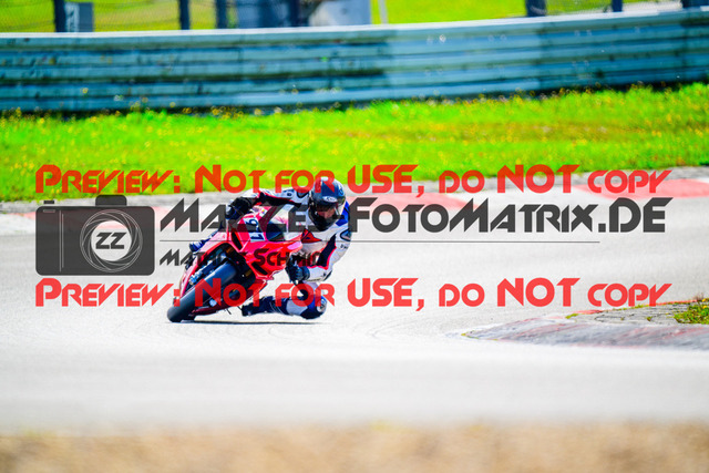 MaZZes_FotoMatrix_240911_6007705_7814 | WEISS