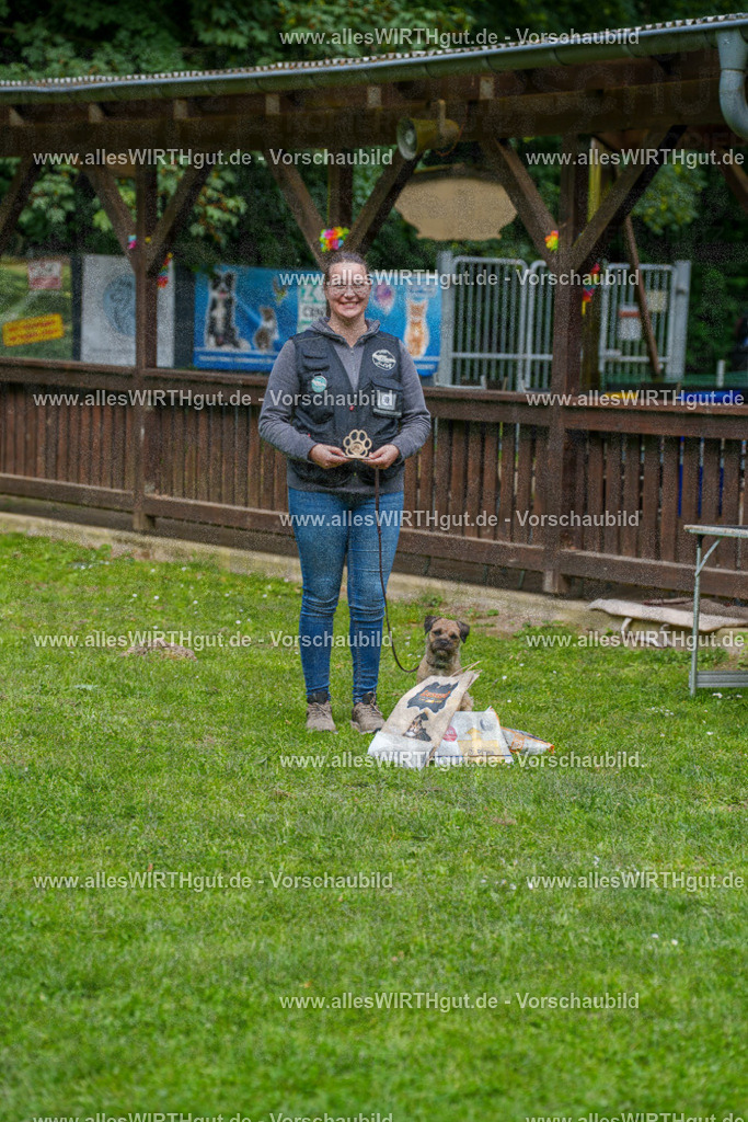 @allesWIRTHgut_Tierfotografie - www.allesWIRTHgut.de - 7R502411 | Professionelle Tierfotografie in Mönchengladbach von Daniel Wirth (allesWIRTHgut). Liebevolle & natürliche Bilder von Hunden & Katzen für unvergessliche Erinnerungen.
