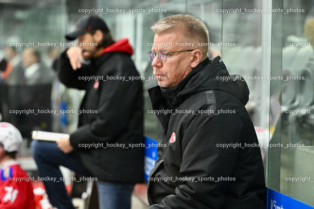 EC KAC Future Team vs. Rittner Buam 16.11.202 | Headcoach EC KAC Future Team Harri Laurila
