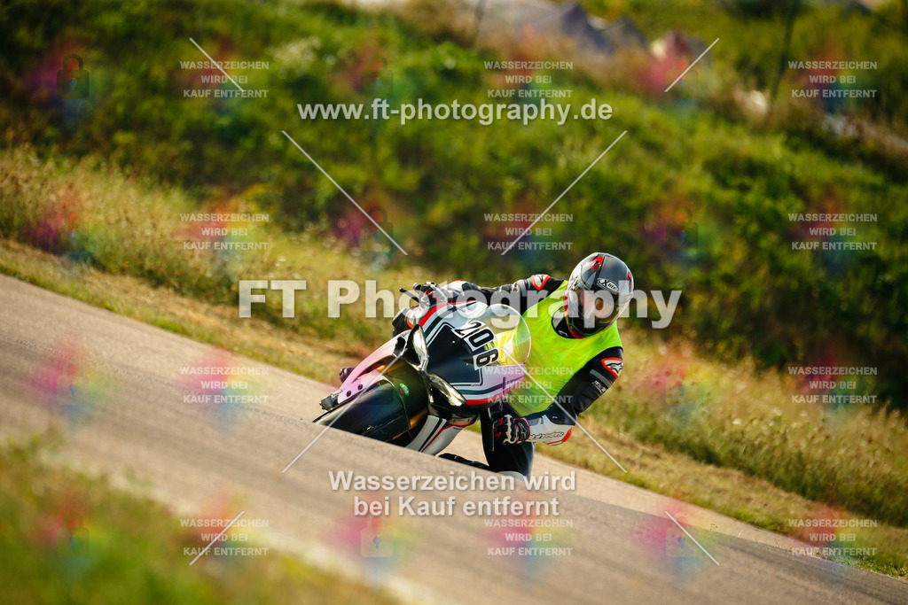 _MOT6097 | Hier findet Ihr Bilder von Touristenfahrten auf der Nürburgring Nordschleife oder von anderen Veranstaltungen die ich besucht habe. Viel Spass beim Durch Schauen 