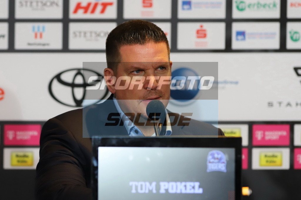 Tom Pokel - HC STR | Tom Pokel - HC STR - Realisiert mit Pictrs.com