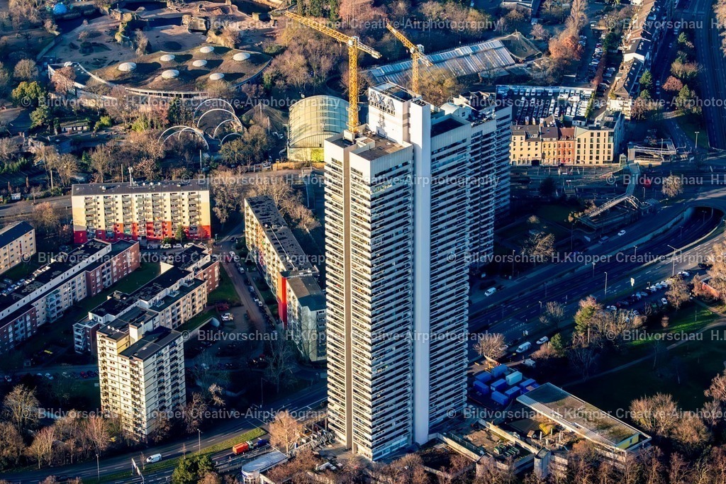 Luftbilder Köln-7982 | Luftbildfotografie Umbau und Sanierung des Hochhaus- Gebäude "Colonia-Haus "in Köln im Bundesland Nordrhein-Westfalen, DeutschlandUmbau und Sanierung des Hochhaus- Gebäude "Colonia-Haus "in Köln im Bundesland Nordrhein-Westfalen, Deutschland - Realisiert mit Pictrs.com
