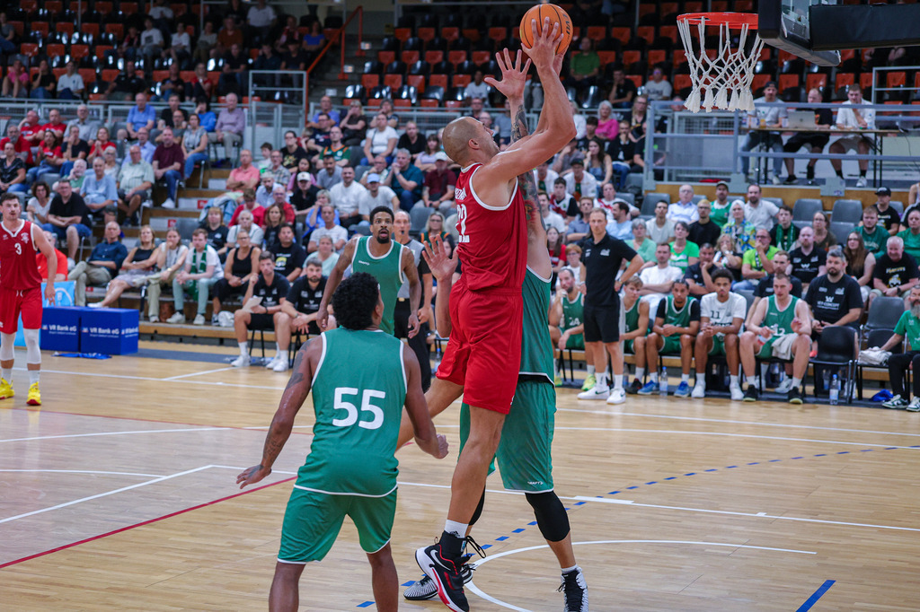 BAYER GIANTS vs VET-CONCEPT Gladiators Trier Test-128 | Fotos von Basketballspielen aus dem Raum NRW fotografiert von Gero Mueller-Laschet und Daniel Schaefer - Realisiert mit Pictrs.com