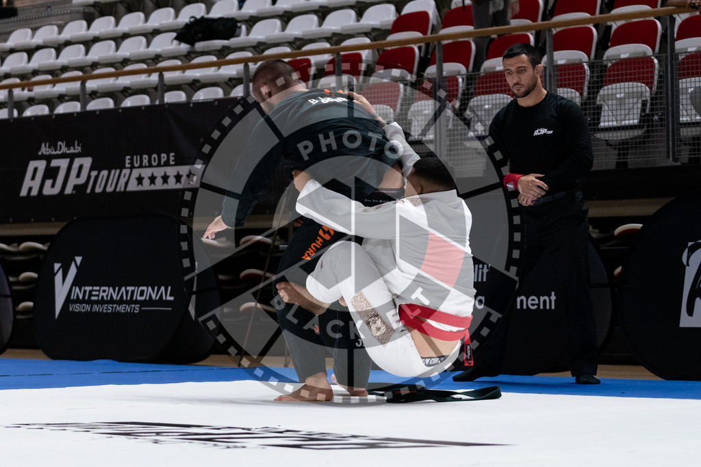 20241012PBB5274 | Athletes compete during the AJP Tour Europe Continental Jiu-Jitsu Professional Championship on October 12, 2024 in Almere near Amsterdam, Netherlands. © Chiara Dazi / photoblackbelt