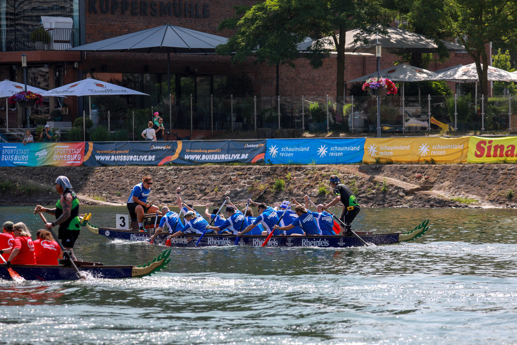 Drachenboot-Regatta_Duisburg140625_46 | Bildergalerie von Sport-Ereignissen aber auch von weiteren spannenden Dingen - nicht nur vom Niederrhein. In Anlehnung an den bekannten Spruch von Hanns Dieter Hüsch heißt das Motto: "Niederrhein ist überall".  - Realisiert mit Pictrs.com