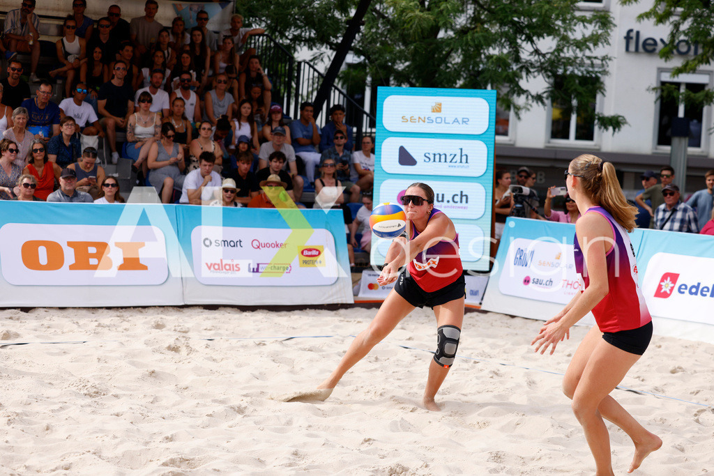 Obi BeachTour 2026 - Basel | BASEL, SWITZERLAND - JULY 18: JASMINE WANDELER (SUI) during the Obi BeachTour 2026 match between EUGSTER / GÄHWILER (SUI) and WANDELER / STOLZ (SUI) at Barfüsserplatz on July 18, 2026 in Basel, Switzerland. - Realisiert mit Pictrs.com