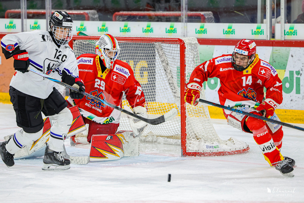EHCB Spirit vs HCFG_wb-8698 | Sportbilder, Sportfotograf, Hochzeits- und Eventfotografin, Flugshows, Portraits und Tiershooting, Aviation, Downhill, Nationalleague, Swissleague, International