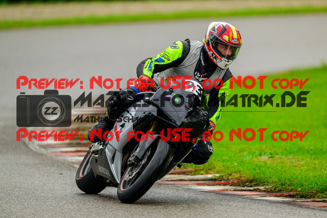 MaZZes_Fotomatrix_20241002_6007705_5100 | INST