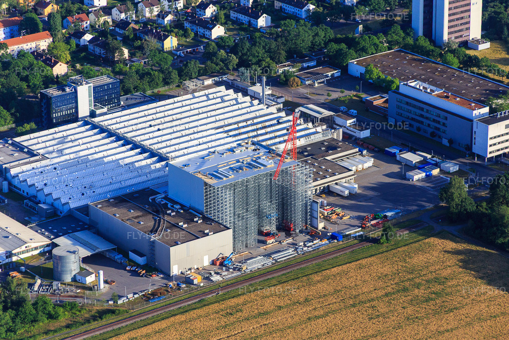 Luftbild: Baustelle bei L'OREAL Produktion Deutschland GmbH & Co. KG im Ortsteil Nordweststadt in Karlsruhe im Bundesland Baden-Württemberg in Deutschland. Foto: IMG_080815.jpg vom 13.06.2015 durch Werner Riehm/FLY-FOTO.deMainLogoAlt