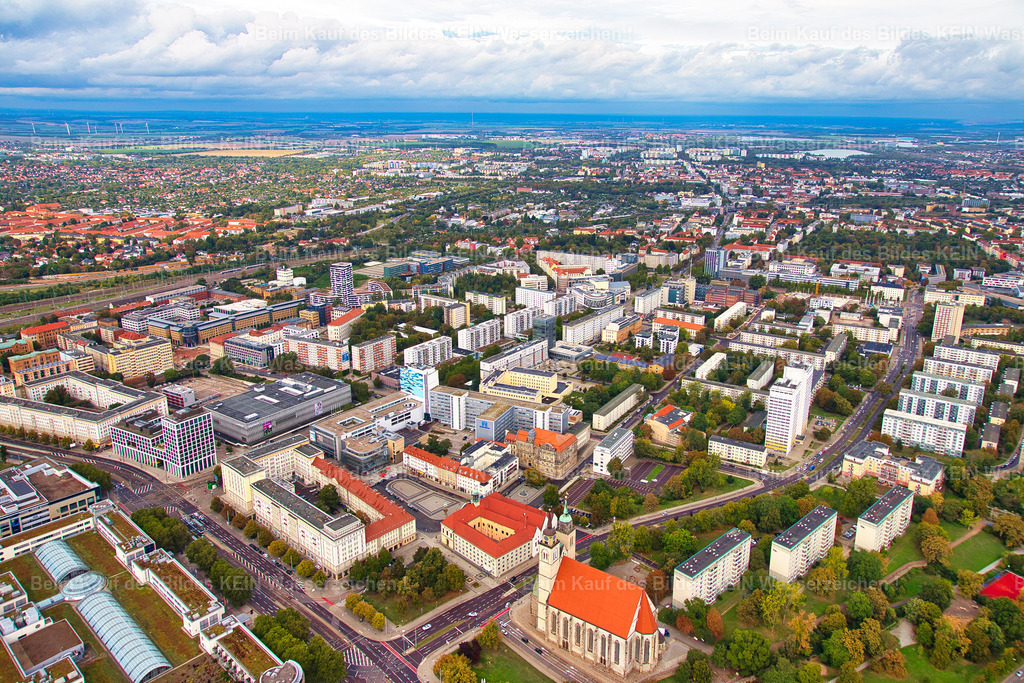 Magdeburg_City_SWM_Luisenturm_Johanniskirche_Markt_MWG_Forum_9737 | Magdeburg Breiter Weg Forum und SWM - Realisiert mit Pictrs.com