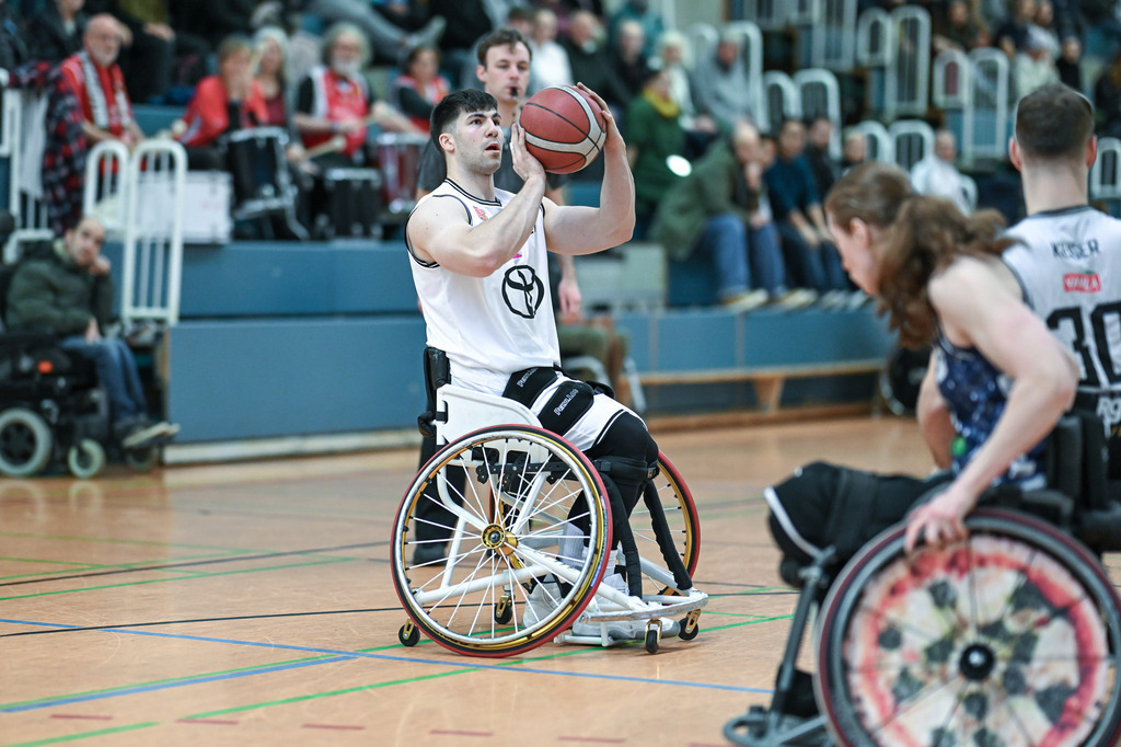 gml_016 | Fotos von Basketballspielen aus dem Raum NRW fotografiert von Gero Mueller-Laschet und Daniel Schaefer - Realisiert mit Pictrs.com