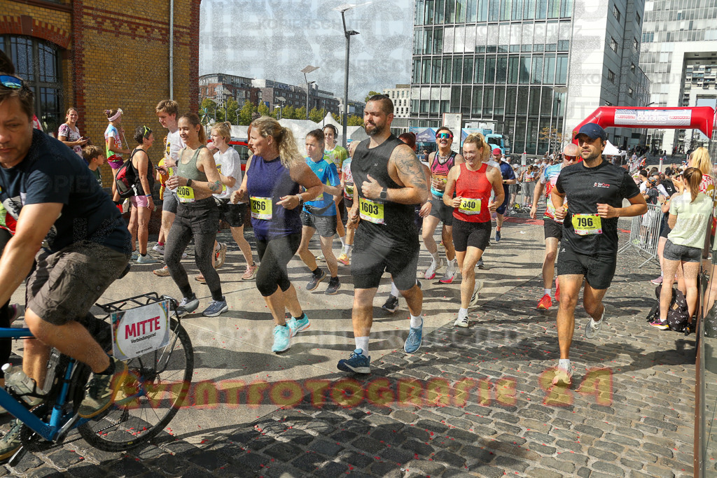 250920_1431_EX1_7344 | Sportfotografie im Rhein-Sieg Kreis, Köln, Bonn, NRW, Rheinland Pfalz, Hessen, etc. Unser Tätigkeitsfeld umfasst den Laufsport vom Volkslauf über den Marathon, Duathlon, Triathon bis zum Ultralauf wie Kölnpfad Ultra oder Schindertrail.