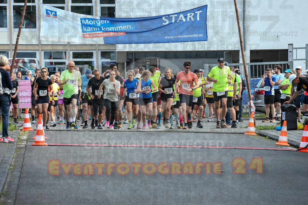 250801_1808_EX1_6409 | Sportfotografie im Rhein-Sieg Kreis, Köln, Bonn, NRW, Rheinland Pfalz, Hessen, etc. Unser Tätigkeitsfeld umfasst den Laufsport vom Volkslauf über den Marathon, Duathlon, Triathon bis zum Ultralauf wie Kölnpfad Ultra oder Schindertrail.