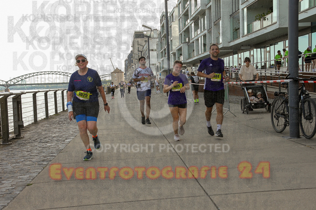 250920_1455_EX1_8238 | Sportfotografie im Rhein-Sieg Kreis, Köln, Bonn, NRW, Rheinland Pfalz, Hessen, etc. Unser Tätigkeitsfeld umfasst den Laufsport vom Volkslauf über den Marathon, Duathlon, Triathon bis zum Ultralauf wie Kölnpfad Ultra oder Schindertrail.
