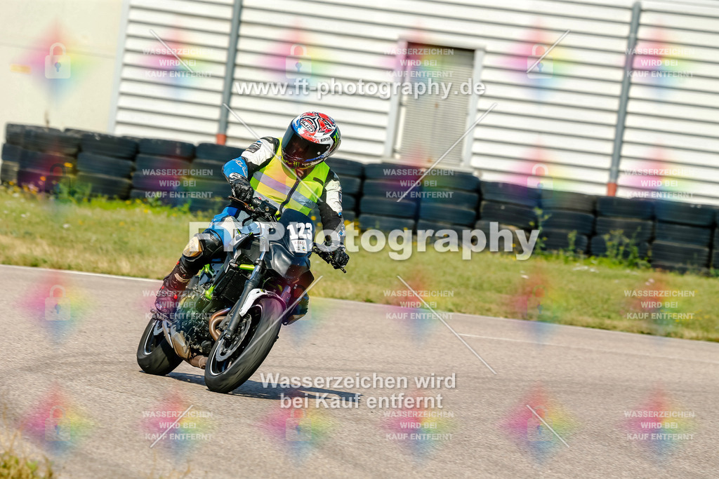 Chambley Juli-0415 | Hier findet Ihr Bilder von Touristenfahrten auf der Nürburgring Nordschleife oder von anderen Veranstaltungen die ich besucht habe. Viel Spass beim Durch Schauen 