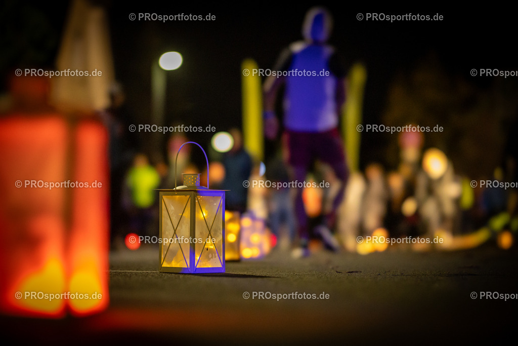 Martinslauf Sindorf 2023 in Kerpen-Sindorf, 09.11.2023 | Impressionen vom Martinslauf Sindorf 2023 am 09.11.2023 in Kerpen-Sindorf (Nordrhein-Westfalen).