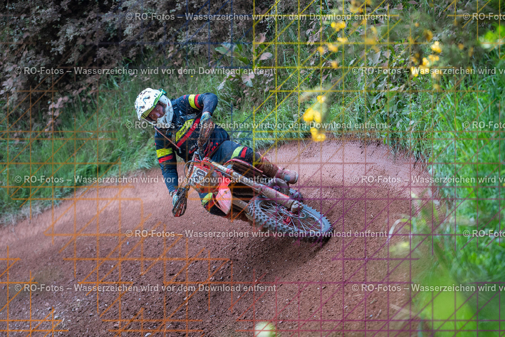 Wolfshausen 4 Lauf -1244 | Sportfotografie von RO-Fotos: Motorsport, Motocross, Enduro, Laufveranstaltungen und Triathlon. Professionelle Fotos von Sportlern und Events. - Realisiert mit Pictrs.com