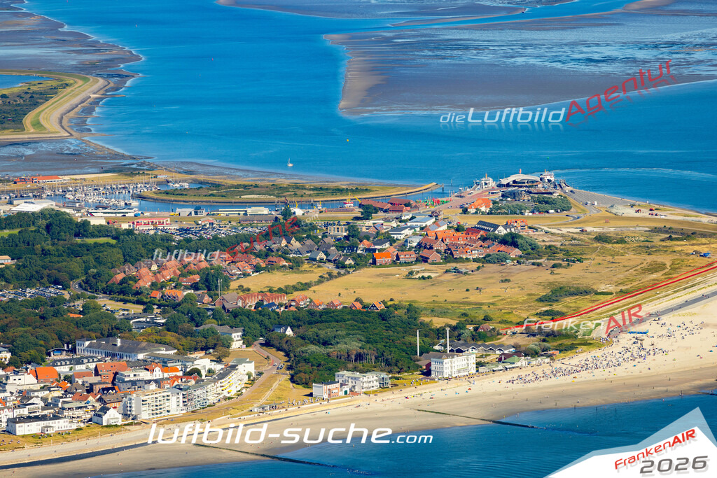 Aktuelles Luftbild von  Norderney - Die Luftaufnahme wurde 2022 mittels UL-Flugzeug erstellt ( keine Drohne ) - hochauflösende Kamera-Systeme von  Canon -Beste Qualität - Für grossformatige Ausdrucke geeignet. Die Geschenkidee !