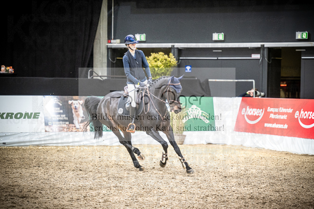 DOS_3186 | Entdecke hochwertige Reitturnierfotos von Foto Oger. Professionell, emotional und authentisch – jetzt Lieblingsmomente im Shop bestellen.Deutschlandweite Turnierfotografie. - Realisiert mit Pictrs.com