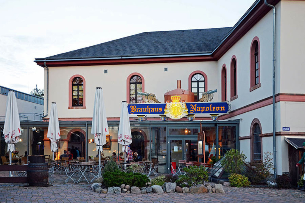Foto: Leipzig - Brauhaus Napoleon | Das Team hinter BILDLEXIKON LEIPZIG bündelt historische wie aktuelle Informationen über die Stadt Leipzig in Text und Bild auf einer Plattform und stellt diese der interessierten Öffentlichkeit zur Verfügung.