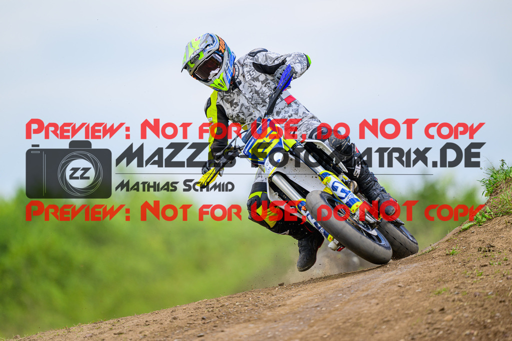 MaZZes_FotoMatrix_240622_6007705_9828 | UE40