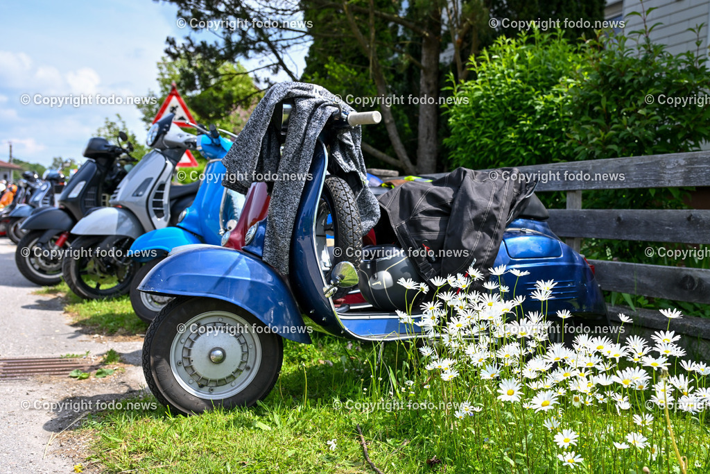 Lets Vespa togehter_ Neuhofen_ 05.05.2024-100 | 05.05.2024, Neuhofen, Kremsmuenster, AUT, Lets Vespa togehter 2024, Vespatreffen, im Bild Teilnehmer Vespatreffen, Motorsport Stadler