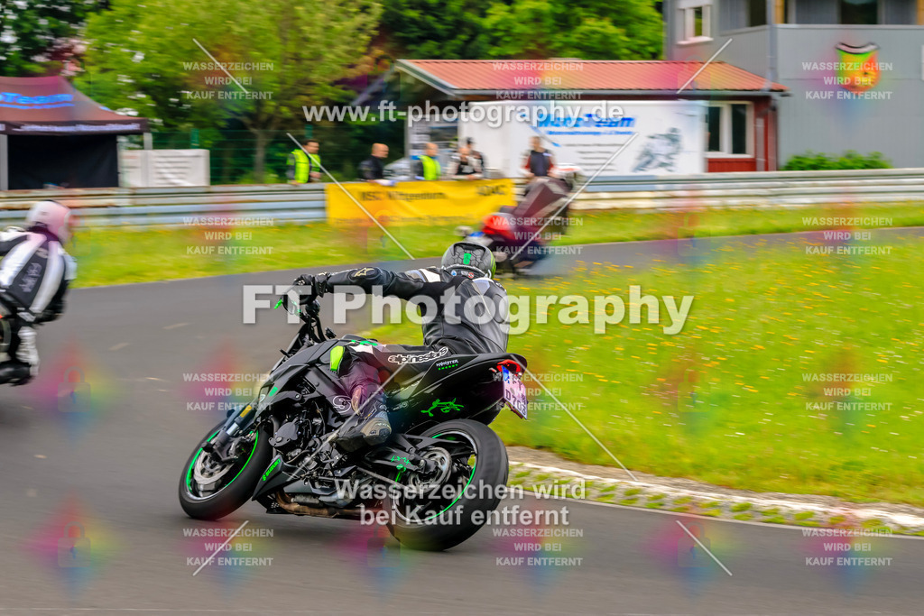 VBK-7545 | Hier findet Ihr Bilder von Touristenfahrten auf der Nürburgring Nordschleife oder von anderen Veranstaltungen die ich besucht habe. Viel Spass beim Durch Schauen 