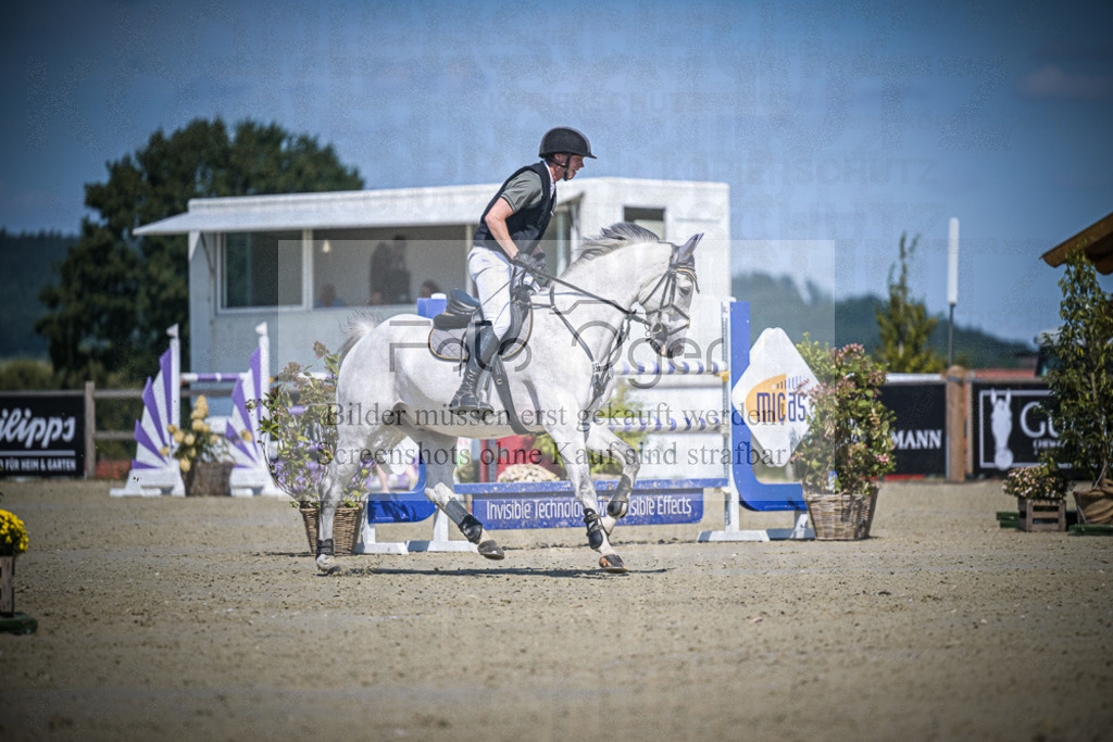 DOS_2791 | Entdecke hochwertige Reitturnierfotos von Foto Oger. Professionell, emotional und authentisch – jetzt Lieblingsmomente im Shop bestellen.Deutschlandweite Turnierfotografie. - Realisiert mit Pictrs.com
