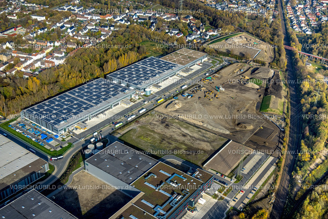Gelsenkirchen221101920suedlich | Luftbild, Gewerbegebiet Europastraße, Industriepark Schalker Verein, Baustelle und Neubau, Solardach, Gelsenkirchen-Bulmke-Hüllen, Gelsenkirchen, Ruhrgebiet, Nordrhein-Westfalen, Deutschland