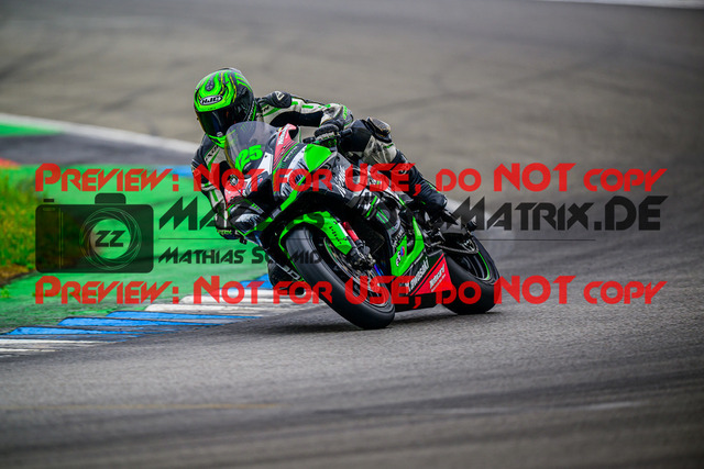 MaZZes_FotoMatrix_240614_6007705_8374 | ROT