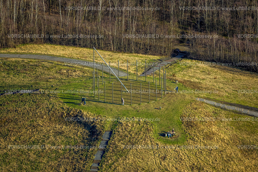 Castrop-Rauxel240106129 | Luftbild, Sonnenuhr auf der Schweriner Halde, Aussichtsplattform, Kunstinstallation von Jan Bormann, Rauxel, Castrop-Rauxel, Ruhrgebiet, Nordrhein-Westfalen, Deutschland