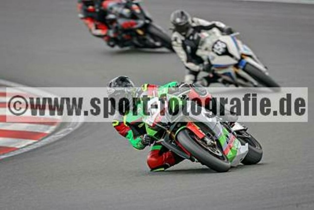 spof3481 | Professionelle Fotos von Sportveranstaltungen, aber auch Hochzeiten und anderen Events. - Realisiert mit Pictrs.com