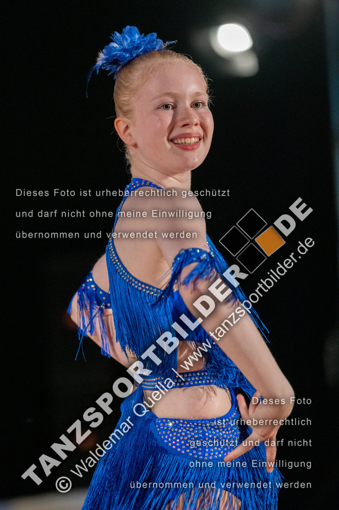 20250504-01250 | Hier finden Sie Tanz Bilder vom Latein und Standard Formationen tanzen. Sportbilder vom Tanzsport. Schöne Fotos und von Weltmeisterschaft, Europameisterschaft, Bundesliga, Regionalliga, Oberliga und Landesliga sowie von GOC Stuttgart, DanceComp, WM Bremen