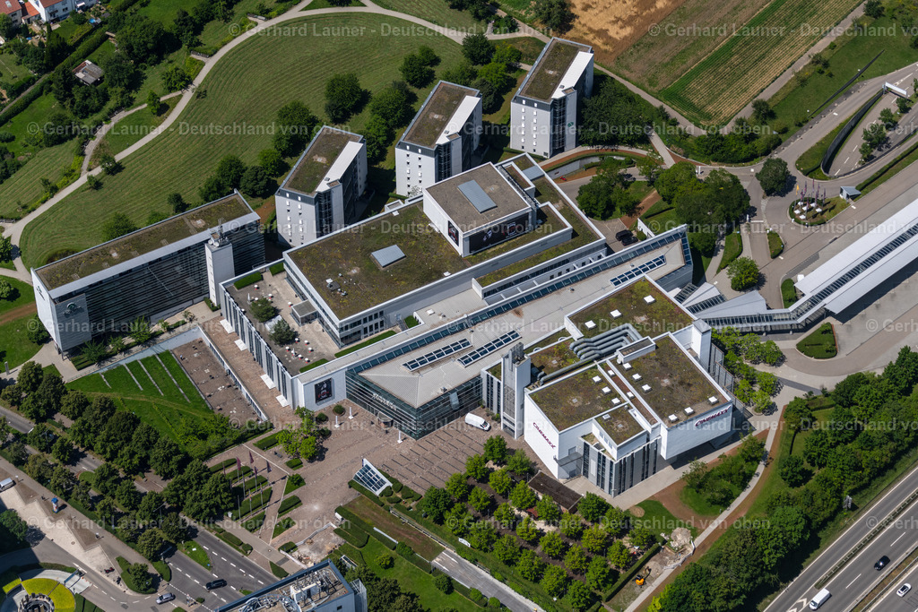 4046661 | STUTTGART 19.07.2021 Gebäude des Kinos - Lichtspieltheater " CinemaxX Stuttgart SI-Centrum " an der Plieninger Straße im Ortsteil Sternhäule in Stuttgart im Bundesland Baden-Württemberg, Deutschland. Weiterführende Informationen bei: CinemaxX Entertainment GmbH &amp; Co. KG,  SI-Erlebnis-Centrum Stuttgart GmbH. // Building of the cinema - movie theater " CinemaxX Stuttgart SI-Centrum " on street Plieninger Strasse in the district Sternhaeule in Stuttgart in the state Baden-Wuerttemberg, Germany. Further information at: CinemaxX Entertainment GmbH &amp; Co. KG,  SI-Erlebnis-Centrum Stuttgart GmbH. Foto: Gerhard Launer