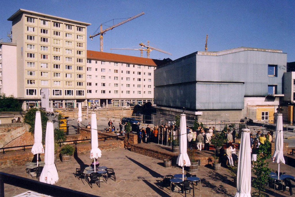 Foto: Leipzig - Universität Leipzig | Das Team hinter BILDLEXIKON LEIPZIG bündelt historische wie aktuelle Informationen über die Stadt Leipzig in Text und Bild auf einer Plattform und stellt diese der interessierten Öffentlichkeit zur Verfügung.