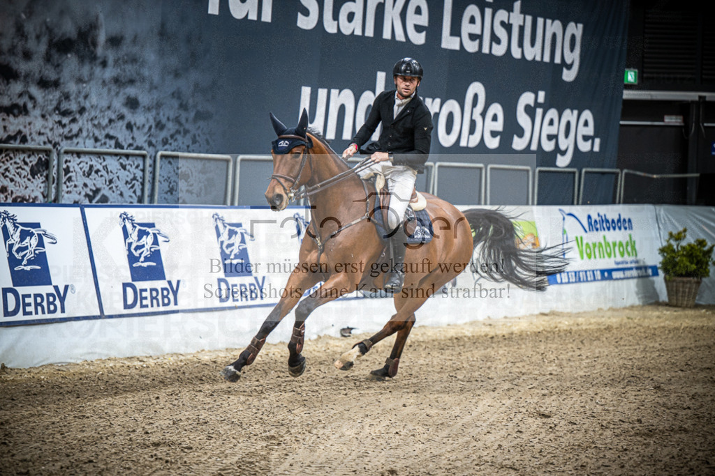 DOS_2037 | Entdecke hochwertige Reitturnierfotos von Foto Oger. Professionell, emotional und authentisch – jetzt Lieblingsmomente im Shop bestellen.Deutschlandweite Turnierfotografie. - Realisiert mit Pictrs.com