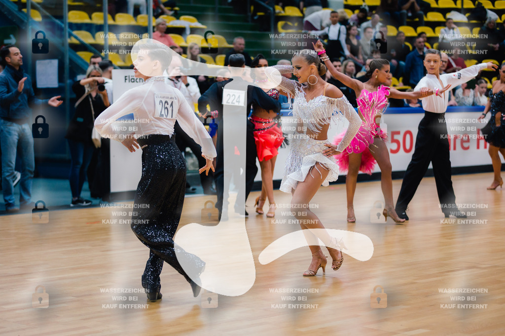 Hessen Tanzt WDSF Open Junior II Latin 1st (261) Largo Zofcin _ Eliana Pfaffenroth (Schwarz-Silber Frankfurt)-2025-05-18-5559 | Webshop for digital downloads and prints of dance sport, event & show photographer Julian Link - Realisiert mit Pictrs.com