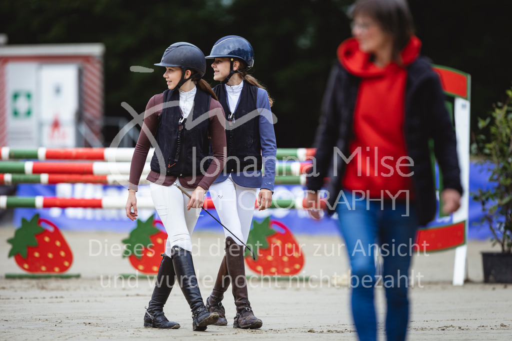 240519_Kalthof_Ponytrophy-101 | Deine schönsten Turniermomente als professionelle Fotos! Entdecke hochwertige Pferdesport-Fotografie im Online-Shop. Jetzt Fotos finden & bestellen!
