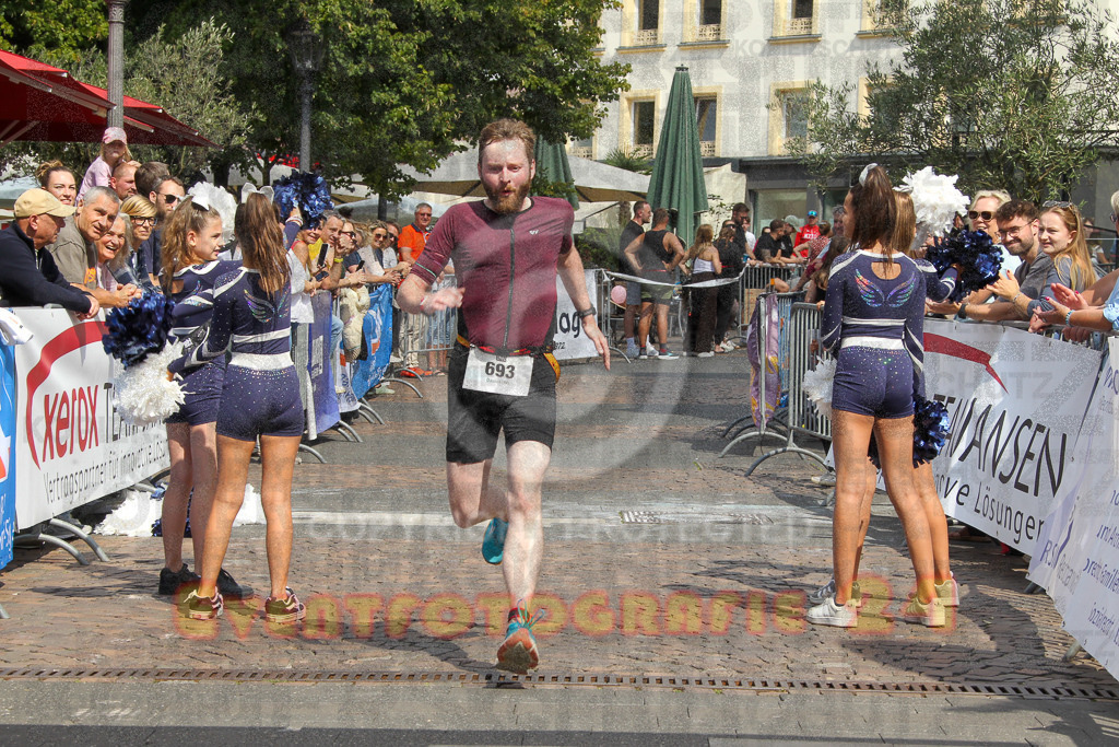 250824_1505_EV4_2637 | Sportfotografie im Rhein-Sieg Kreis, Köln, Bonn, NRW, Rheinland Pfalz, Hessen, etc. Unser Tätigkeitsfeld umfasst den Laufsport vom Volkslauf über den Marathon, Duathlon, Triathon bis zum Ultralauf wie Kölnpfad Ultra oder Schindertrail.