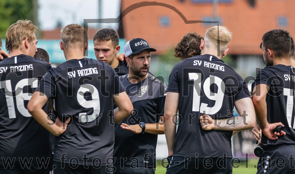 2023-07-30_092_FC_Lengdorf_II_gegen_SG_Anzing_Parsdorf | Lengdorf, Deutschland, 30.07.2023:
Fußball, Kreisliga 2023 / 2024, 1. Spieltag, FC Lengdorf gegen SpVgg Altenerding, Endergebnis: 0:1

Foto: Christian Riedel / fotografie-riedel.net