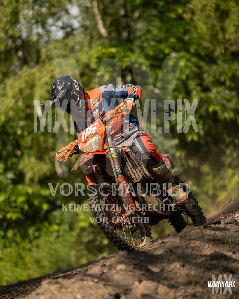 866A1002 | mxndyyvipix