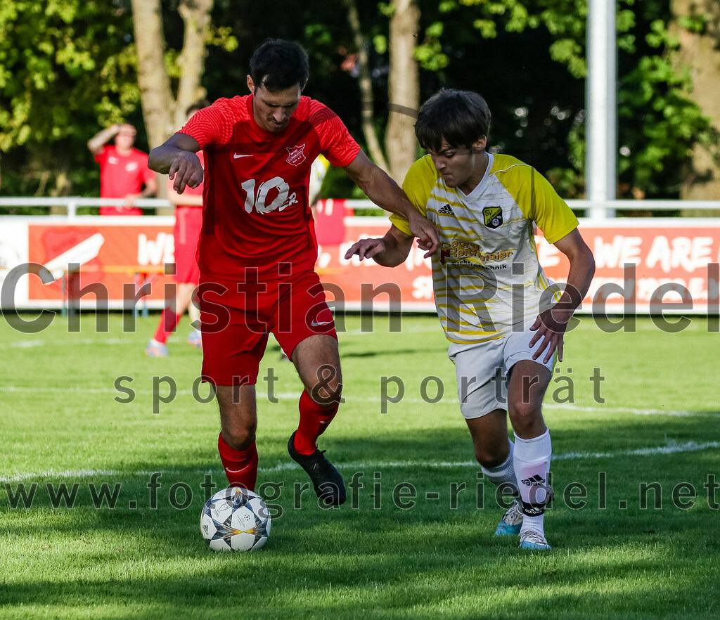 2023-08-18_100_SpVgg_Eichenkofen_gegen_FC_Langenpreising | Erding, Deutschland, 18.08.2023:
Fußball, A-Klasse 2023 / 2024, 3. Spieltag, SpVgg Eichenkofen gegen FC Langenpreising, Endergebnis: 0:2

Christoph Niedermüller (SpVgg Langenpreising, #13)

Foto: Christian Riedel / fotografie-riedel.net
