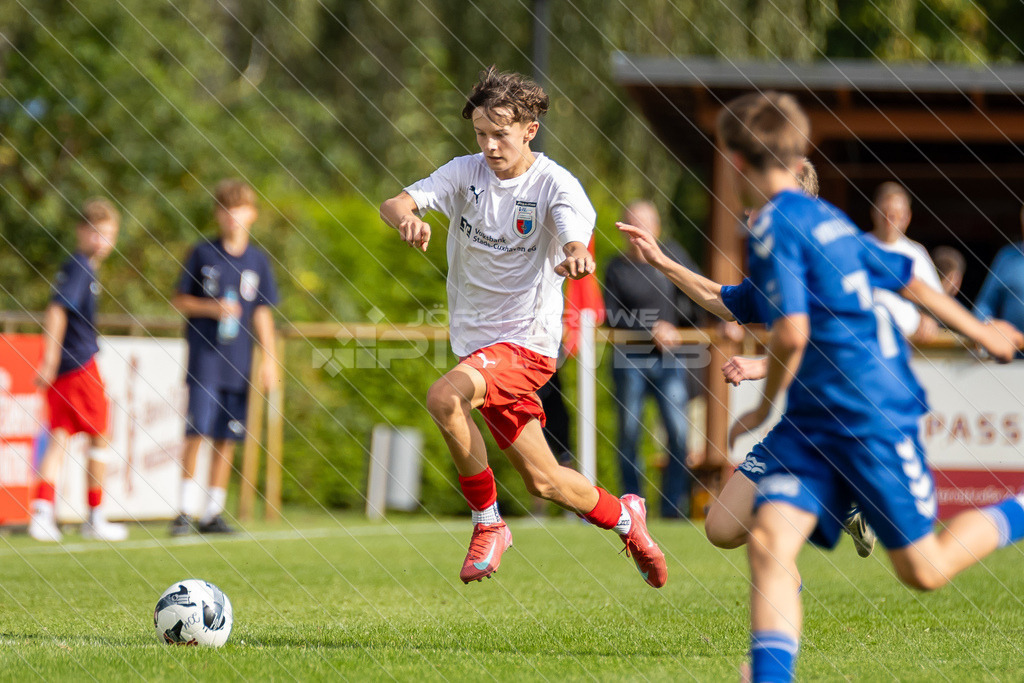 20250920_Picselweb-Fotografie_1R3_1052 | JFV D/A &amp; Stade - VfB Oldenburg0:1 VfB no70:2 VfB no70:3 VfB JFV Eigentor0:4 VfB no70:5 VfB no71:5 JFV no3 Jaric Jimenez-Voss2:5 JFV no9 Janko Sylvester3:5 JFV no16 Damian Elias Mihro Burekovic - Realisiert mit Pictrs.com