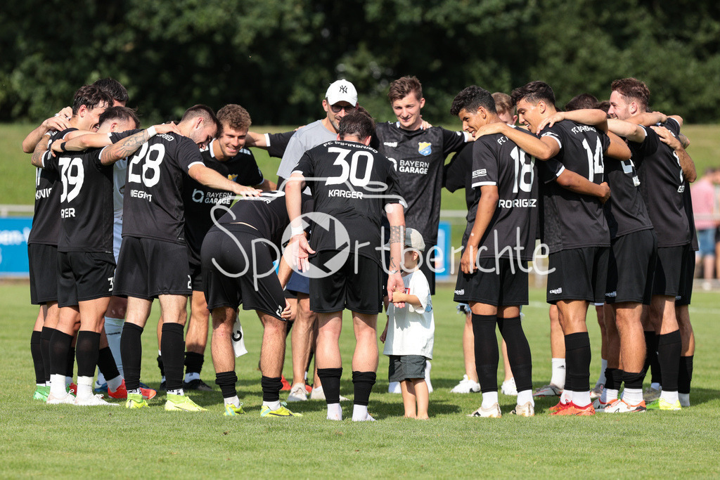 TSV 1861 Nördlingen - FC Pipinsried | Professionelle Sportfotos aus den Bereichen Fußball, Eishockey, Handball und vieles mehr. Ob Sieg oder Niederlage