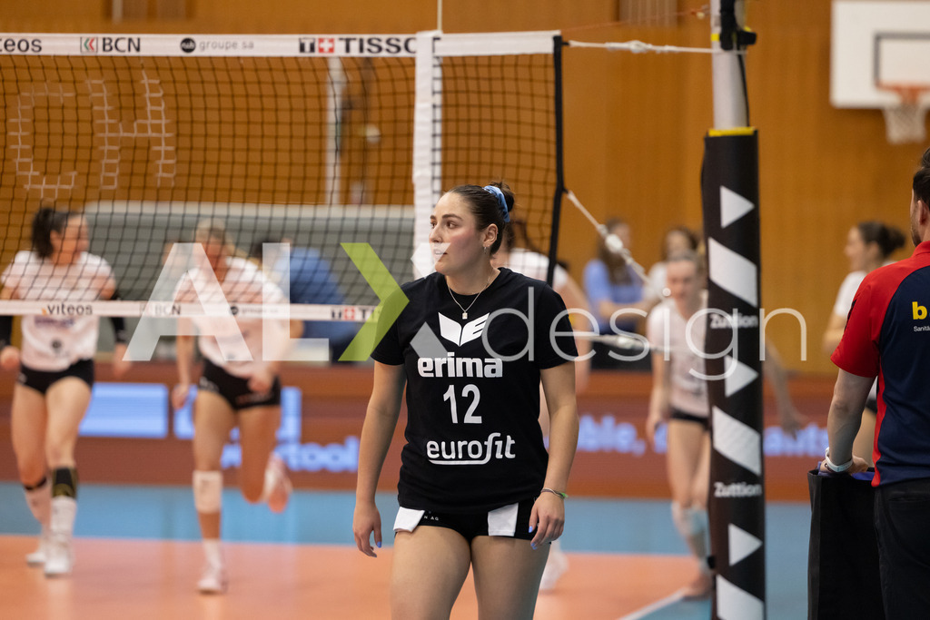 Volleyball I Frauen I Saison 2025-2026 I Volleyball NLA | Women I  Playoffs Finals 1/5 I viteos NUC - VC Kanti Schaffhausen I 06.04.2026 | 12 Isabella Loffreda (CH) (VC Kanti Schaffhausen) – Libera - Realisiert mit Pictrs.com