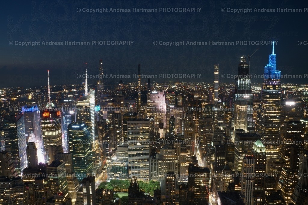 Nachts in New York | Nachts in New York mit Blick auf Manhattan - Realisiert mit Pictrs.com