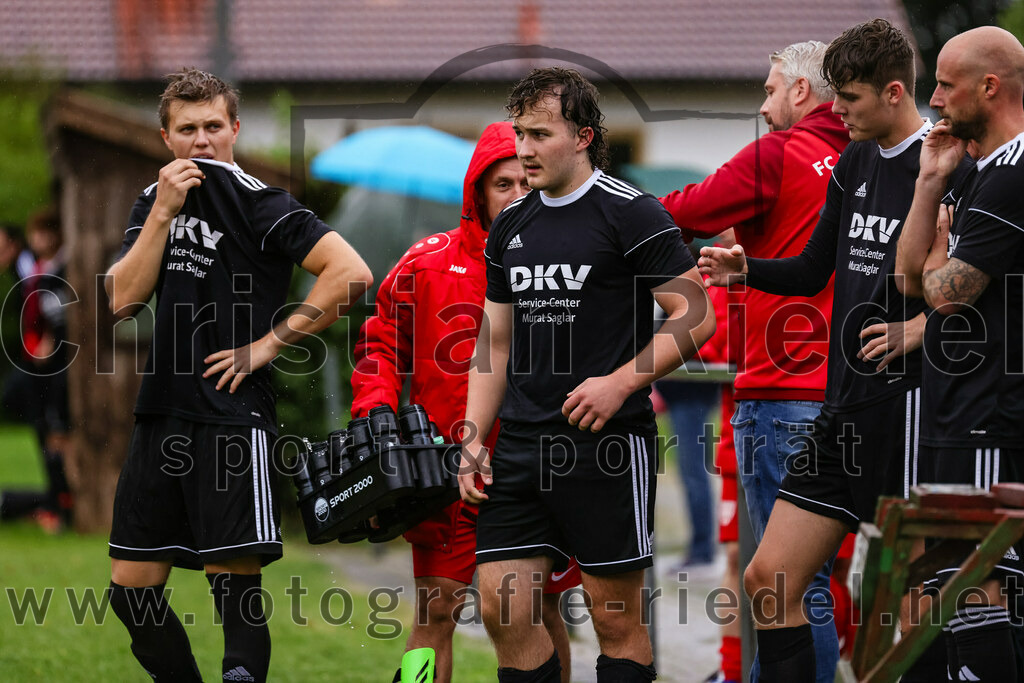 2023-08-27_002_TSV_Steinhoering_gegen_FC_Ebersberg | Steinhöring, Deutschland, 27.08.2023:
Fußball, Kreisklasse 2023 / 2024, 2. Spieltag, TSV Steinhöring gegen FC Ebersberg, Endergebnis: 2:0

Foto: Christian Riedel / fotografie-riedel.net