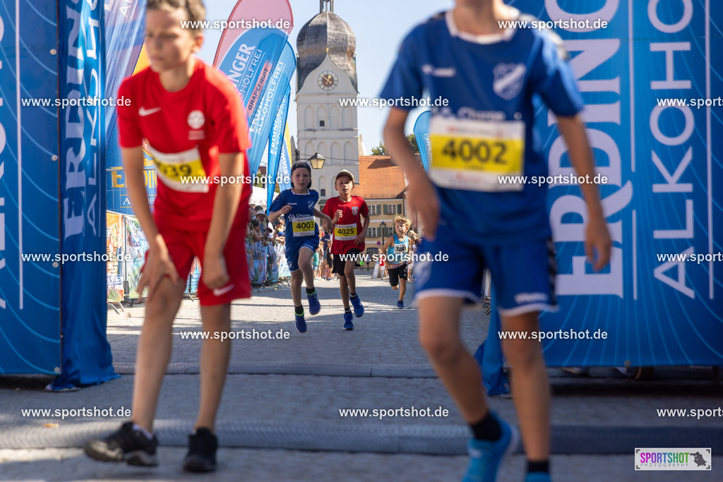 VJ__3413 | Stadtlauf Erding 2025 #stadtlauferding #erdingstadtlauf #stadtlauf_erding #laufmotivation #trisporterding #yourpictrs #sportshot_your_pictrs