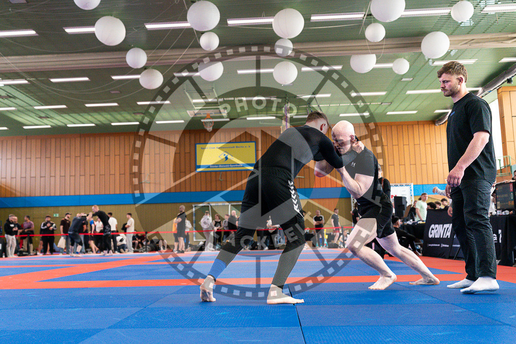 20250510PBB3960 | Athletes compete during the JJLG Berlin Open Jiu-Jitsu Championship on May 10, 2025 in Berlin, Germany. © Chiara Dazi / photoblackbelt