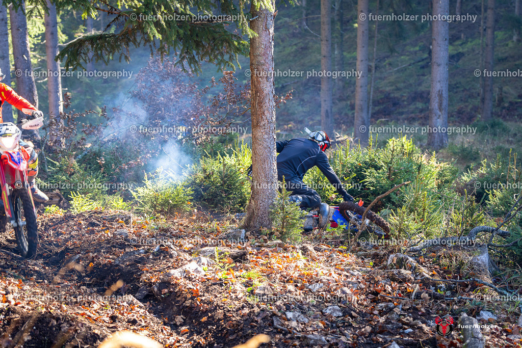 fuernholzer_241026-C2-108 | Fotografische Impressionen von der Red Stag Enduro Extreme by fuernholzer-photography.com. Endurosport in Österreich fotografisch festgehalten von fuernholzer. Auftragsfotografie für Private, Gewerbefotos und Industriefotografie. Eventfotografie, Sportfotografie und Motorsportfotografie. Anbieter von Fotoworkshops, Fototraining, fotografischen Vorträgen und Fotoseminaren.